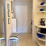 12-41, Strandnah, Im Herzen Westerlands, Balkon, 3 Etage *