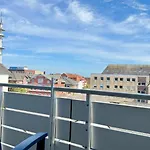 12-41, Strandnah, Im Herzen Westerlands, Balkon, 3 Etage *