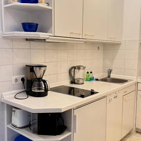 12-41, Strandnah アパート
